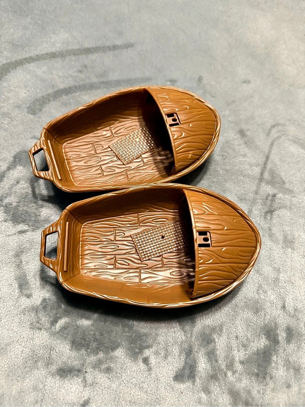 2 plastic boats
